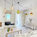 Welcoming In Naxos With Sea And Mountain Views ヴィラ *