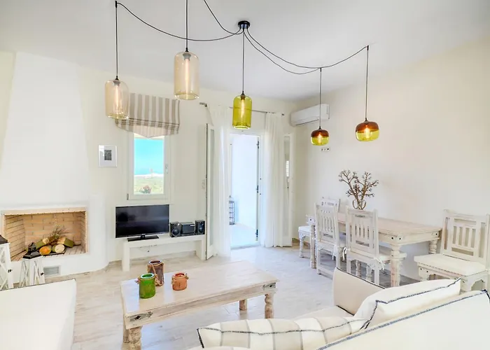 Welcoming In Naxos With Sea And Mountain Views Villa *