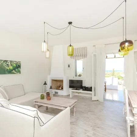Welcoming Villa In Naxos With Sea And Mountain Views