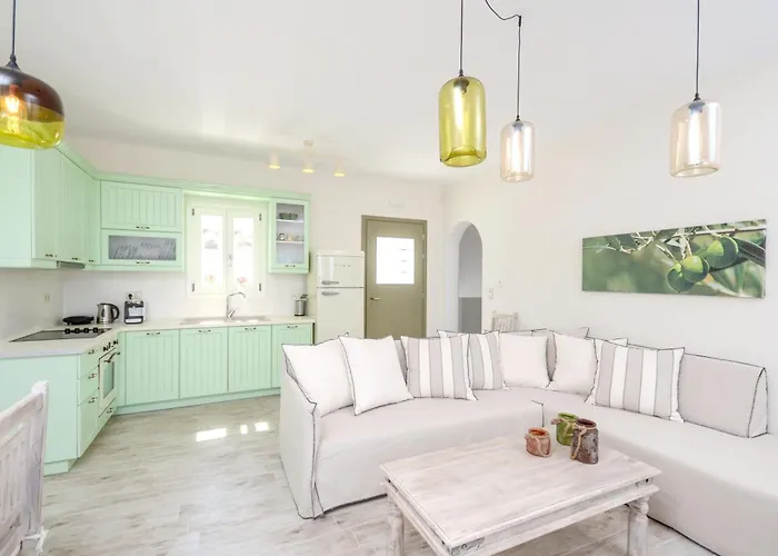 Welcoming In Naxos With Sea And Mountain Views Willa Agios Arsenios